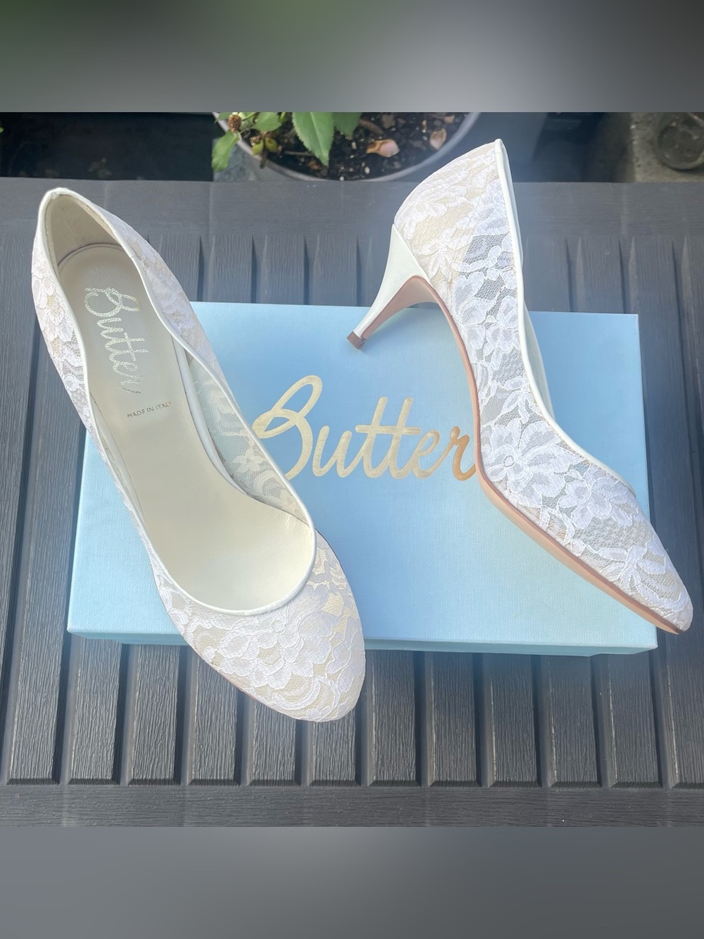 Women’s Butter - Ivory Lace Wedding Pumps 9.5 - Picture 2 of 11